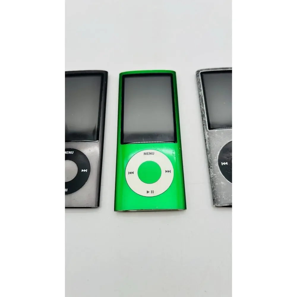 2 Apple iPod Nano 5th Gen A1320 And One 4th Gen A1285 All For Parts And Repair